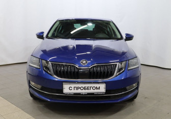 Подержанный автомобиль Skoda Octavia Liftback 2019 года (2 фото)