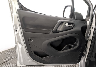 Подержанный автомобиль Citroen Berlingo 2021 года (19 фото)