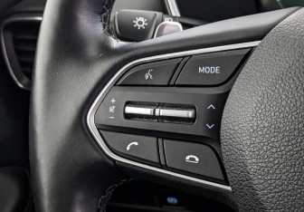 Подержанный автомобиль Hyundai Santa Fe 2022 года (29 фото)