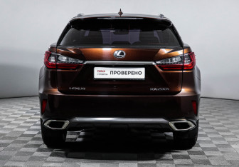 Подержанный автомобиль Lexus RX 2016 года (6 фото)