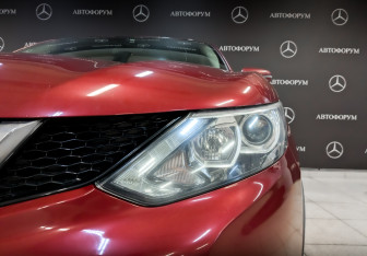 Подержанный автомобиль Nissan Qashqai 2016 года (17 фото)