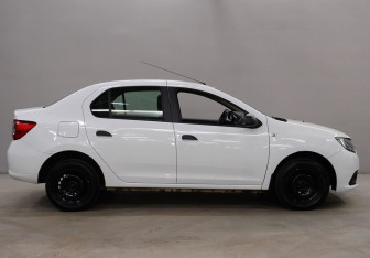 Подержанный автомобиль Renault Logan Sedan 2018 года (8 фото)