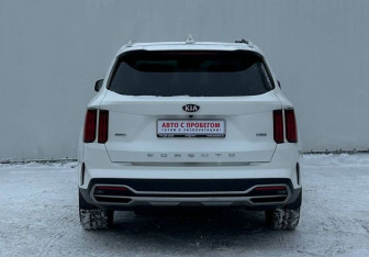 Подержанный автомобиль Kia Sorento 2020 года (6 фото)