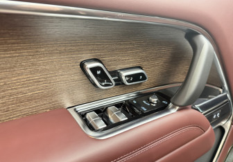 Новый Land Rover Range Rover 2025 (13 фото)