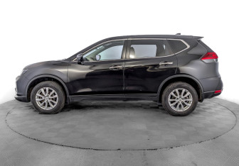Подержанный автомобиль Nissan X-Trail 2019 года (8 фото)