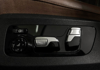 Подержанный автомобиль BMW X5 2018 года (18 фото)