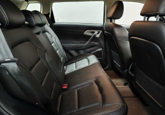 Подержанный автомобиль Geely Atlas 2021 года (13 фото)