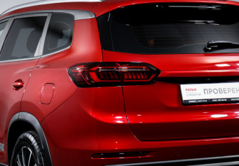 Подержанный автомобиль Chery Tiggo 8 Pro 2022 года (17 фото)