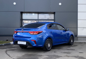 Подержанный автомобиль Kia Rio Sedan 2017 года (5 фото)