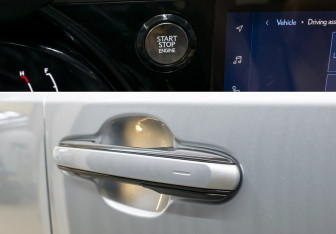 Подержанный автомобиль Lexus RX 2022 года (23 фото)