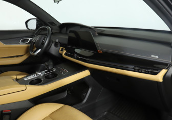 Подержанный автомобиль Changan UNI-K 2024 года (9 фото)