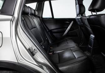 Подержанный автомобиль BMW X3 2007 года (10 фото)