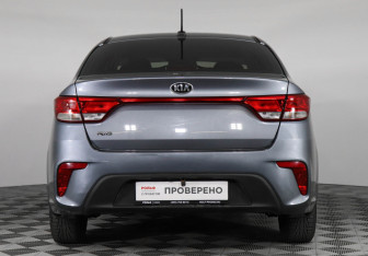 Подержанный автомобиль Kia Rio Sedan 2017 года (6 фото)