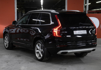 Подержанный автомобиль Volvo XC90 2020 года (7 фото)