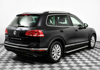 Подержанный автомобиль Volkswagen Touareg 2015 года (3 фото)