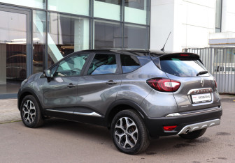 Подержанный автомобиль Renault Kaptur 2016 года (6 фото)