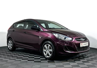 Подержанный автомобиль Hyundai Solaris Hatchback 2012 года (3 фото)