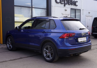 Подержанный автомобиль Volkswagen Tiguan 2020 года (6 фото)