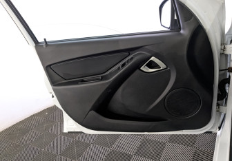 Подержанный автомобиль LADA (ВАЗ) Granta Sedan 2022 года (19 фото)