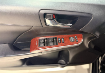 Подержанный автомобиль Toyota Camry Sedan 2014 года (12 фото)