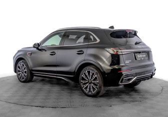 Подержанный автомобиль Hongqi HS5 2024 года (7 фото)