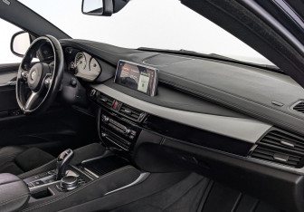Подержанный автомобиль BMW X6 2018 года (13 фото)