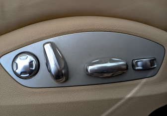 Подержанный автомобиль Porsche Macan 2021 года (28 фото)