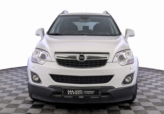 Подержанный автомобиль Opel Antara 2014 года (2 фото)