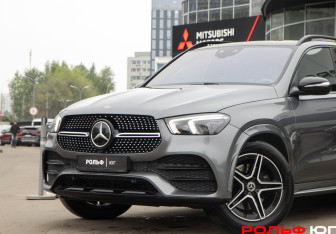 Подержанный автомобиль Mercedes-Benz GLE 2019 года (22 фото)
