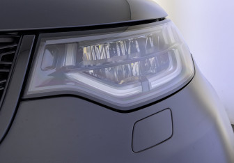 Подержанный автомобиль Land Rover Discovery 2018 года (11 фото)