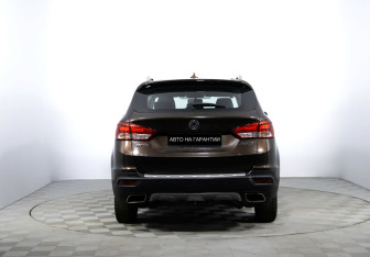 Подержанный автомобиль DongFeng AX7 2018 года (4 фото)