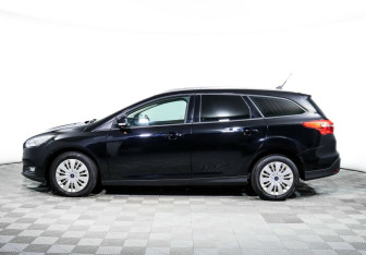 Подержанный автомобиль Ford Focus Wagon 2019 года (3 фото)