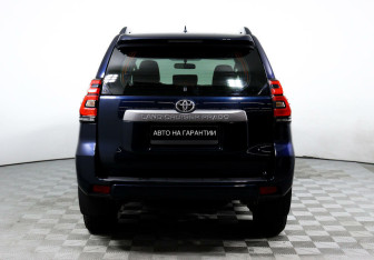 Подержанный автомобиль Toyota Land Cruiser Prado 2020 года (6 фото)