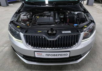 Подержанный автомобиль Skoda Octavia Liftback 2014 года (9 фото)