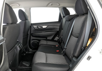 Подержанный автомобиль Nissan X-Trail 2020 года (18 фото)