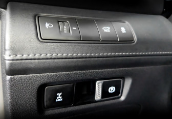 Подержанный автомобиль Hyundai Santa Fe 2023 года (29 фото)