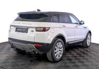 Подержанный автомобиль Land Rover Range Rover Evoque 2018 года (5 фото)