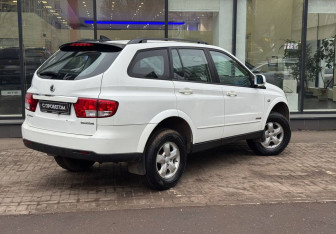 Подержанный автомобиль SsangYong Kyron 2012 года (8 фото)