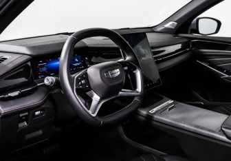 Подержанный автомобиль Geely Preface 2024 года (12 фото)