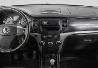 Подержанный автомобиль SsangYong Actyon 2013 года (14 фото)