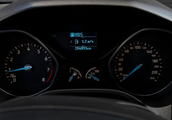 Подержанный автомобиль Ford Focus Wagon 2018 года (16 фото)