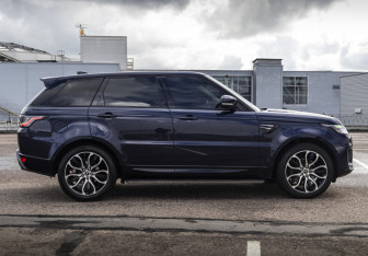 Подержанный автомобиль Land Rover Range Rover Sport 2018 года (4 фото)