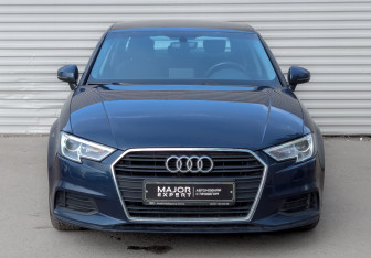 Подержанный автомобиль Audi A3 Sedan 2017 года (2 фото)