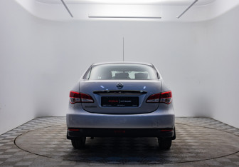 Подержанный автомобиль Nissan Almera Sedan 2016 года (6 фото)