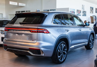 Новый Geely Monjaro 2026 (4 фото)