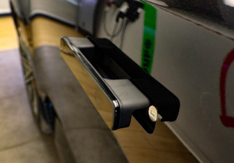 Подержанный автомобиль Changan UNI-K 2023 года (17 фото)