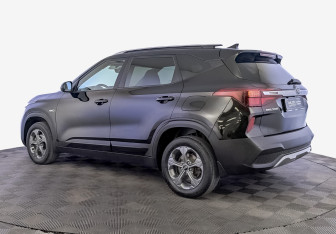 Подержанный автомобиль Kia Seltos 2021 года (7 фото)
