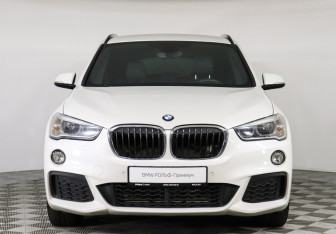 Подержанный автомобиль BMW X1 2018 года (3 фото)