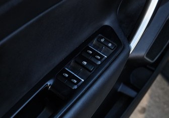 Подержанный автомобиль Geely Atlas 2019 года (17 фото)