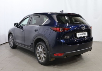 Подержанный автомобиль Mazda CX-5 2019 года (6 фото)